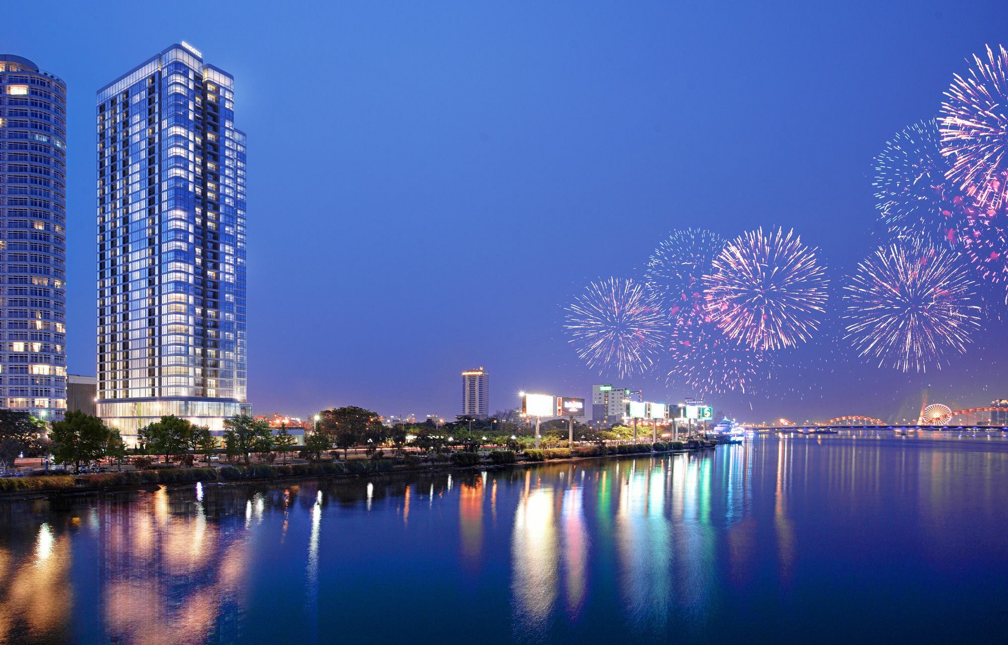 Melia Vinpearl Danang Riverfront Exterior photo